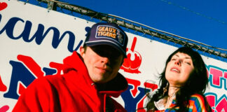Sleigh Bells canta sobre a imprevisibilidade da vida no single explosivo “This Summer”