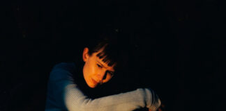 Jenny Hval lança “Lay down”, single do álbum ‘Iris Silver Mist’