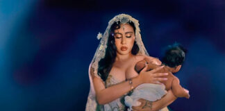 Kali Uchis declara o amor incondicional pelo filho no single “ILYSMIH”