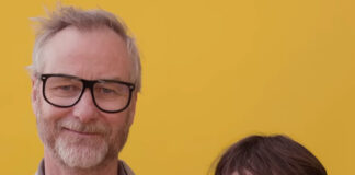 Matt Berninger lança o single “Breaking Into Acting” em parceria com Hand Habits