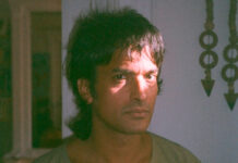 Anand Wilder critica a hipocrisia e o oportunismo na indústria da música em “Appointment in Samarra”