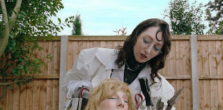 Jessica Winter lança o single “Wannabe” com videoclipe inspirado em ‘Edward Mãos de Tesoura’