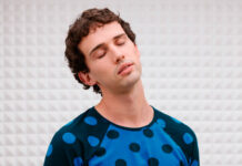 pablopablo canta um romance passageiro e incerto em “Siempre Te Quiero A Veces”