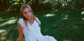 Romy Mars, filha de Sofia Coppola e Thomas Mars, do Phoenix, retorna com o single “A-Lister”