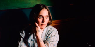 U.S. Girls anuncia o álbum ‘Scratch It’ e lança o single ambicioso “Bookends”