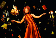 Após dois anos, Absolutely retorna com o cinematográfico single “Goodbye Glitter”