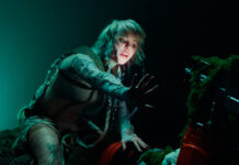 Alice Glass manifesta raiva e frustração no single “CATCH AND RELEASE”