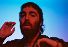 Chet Faker canta a dor de um coração partido no single “Far Side of The Moon”