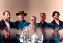 Hot Chip anuncia coletânea ‘Joy In Repetition’ e lança o single “Devotion”