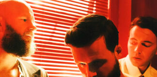 White Lies anuncia o álbum ‘Night Light’ e lança o single “In The Middle”