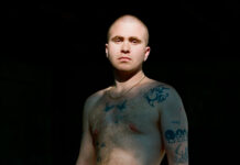 Avery Tucker lança “Malibu”, single do álbum solo ‘Paw’