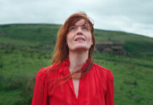 Florence and the Machine anuncia o álbum ‘Everybody Scream’ e lança a épica faixa-título