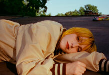 Hayley Williams lança 17 novas faixas e canta em português