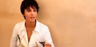 Naomi Scott canta o começo do fim de um relacionamento em “Cut Me Loose”