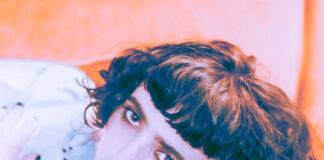 Sir Chloe retrata um amor profundo no single “Eyes”