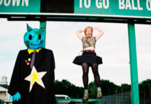 Snooper reflete sobre a sensação de estar preso às percepções alheias em “Guard Dog”