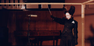 Allie X inicia nova era com o lançamento do single “Is Anybody Out There?”