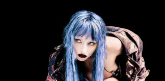 Ashnikko combina paixão e vulnerabilidade no single “Smoochie Girl”