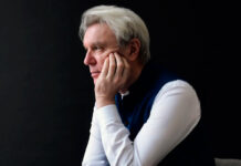 David Byrne lança o single “What Is The Reason For It?”, em parceria com Hayley Williams