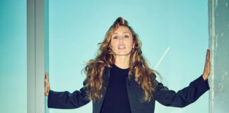 Miley Cyrus lança faixas com integrantes do Fleetwood Mac e David Byrne