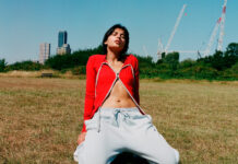 Naomi Scott valoriza o tempo do amor no single “Cherry”