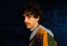 Sessa anuncia o álbum ‘Pequena Vertigem de Amor’ e lança o single “Vale a Pena”