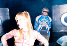 Snooper assume o papel de próprio líder de torcida no single “Pom Pom”