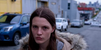 Sophia Stel explora relações, solidão e amadurecimento no EP ‘How to Win At Solitaire’