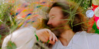 Sylvan Esso remove catálogo do Spotify e lança a faixa inédita “WDID”