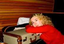 Blondshell anuncia edição expandida de álbum com Samia, Conor Oberst, Folk Bitch Trio e mais