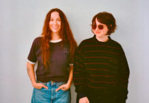 Katie e Allison Crutchfield se reúnem e lançam um álbum sob o nome de Snocaps