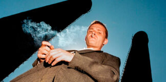 Westerman expressa a luta interna entre permanecer e partir em “About Leaving”