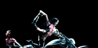 FKA twigs explora uma relação guiada por atração, confusão e negação em “Predictable Girl”