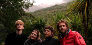 Yumi Zouma lança a faixa “Phoebe’s Song”, uma ousada declaração de amor