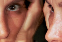 Cate Le Bon lança o single “Always The Same”, parceria com St. Vincent