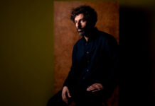 José González anuncia o álbum ‘Against The Dying Of The Light’ e revela a faixa-título