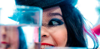 Mitski anuncia o álbum ‘Nothing’s About to Happen to Me’ e lança o single “Where’s My Phone?”