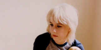 Avalon Emerson & the Charm lança a faixa-título do álbum ‘Written into Changes’