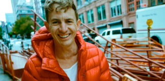 Buck Meek reflete sobre a busca por conexão no single “Can I Mend It?”