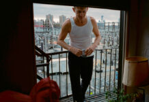 Buck Meek, do Big Thief, lança o single “Ring Of Fire” com participação de Adrianne Lenker