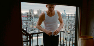 Buck Meek, do Big Thief, lança o single “Ring Of Fire” com participação de Adrianne Lenker