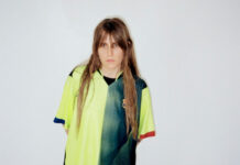 Lala Lala traduz a dor e a intensidade de um relacionamento inesperado em “Arrow”