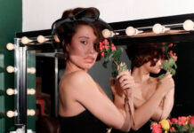 RAYE canta a maior decepção amorosa no single “Nightingale Lane.”