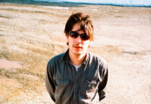 a.gris retrata um cenário de desalento e crise existencial no single “meta piano”