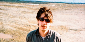 a.gris retrata um cenário de desalento e crise existencial no single “meta piano”