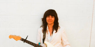 Courtney Barnett aborda sobrecarga mental e ansiedade no single “One Thing At A Time”