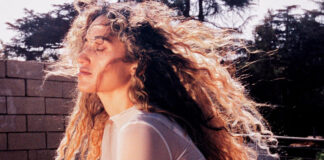 Empress Of deseja construir um lar dos sonhos para alguém amado no single “Dream House”