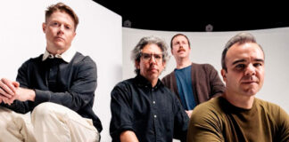 Future Islands celebra 20 anos de carreira com ‘From a Hole in the Floor to a Fountain of Youth’