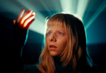 TOMORA, projeto de AURORA e Tom Rowlands, lança o single “SOMEWHERE ELSE”