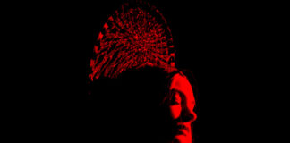 Anne Hathaway lança “My Mouth Is Lonely For You”, faixa escrita por FKA twigs, para o filme ‘Mother Mary’